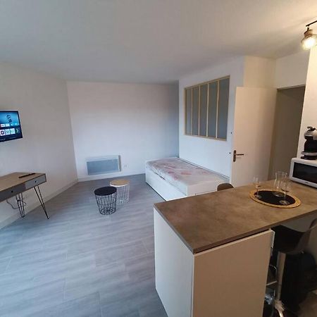 Appartement Tout Equipe 2 A 4 Couchages St Charles Μασσαλία Εξωτερικό φωτογραφία